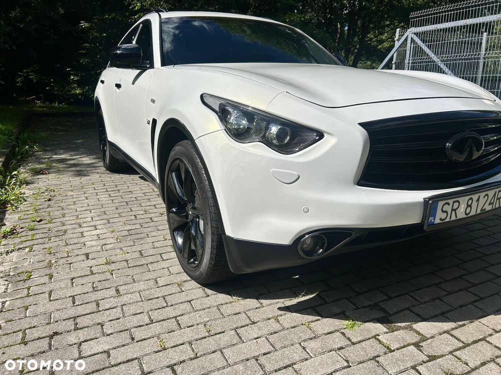 Infiniti Q70 3.7 S Premium - 3