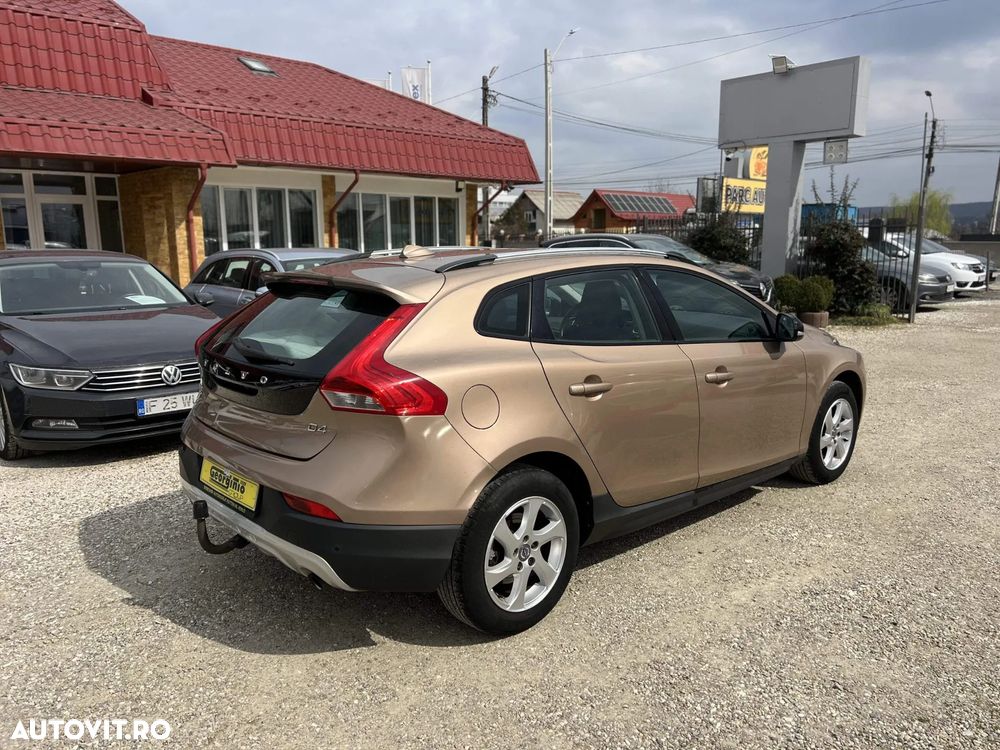 Volvo V40 D4 Geartronic Momentum - 6