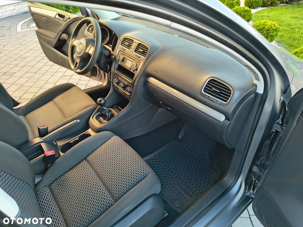Volkswagen Golf 1.6 Trendline - 17