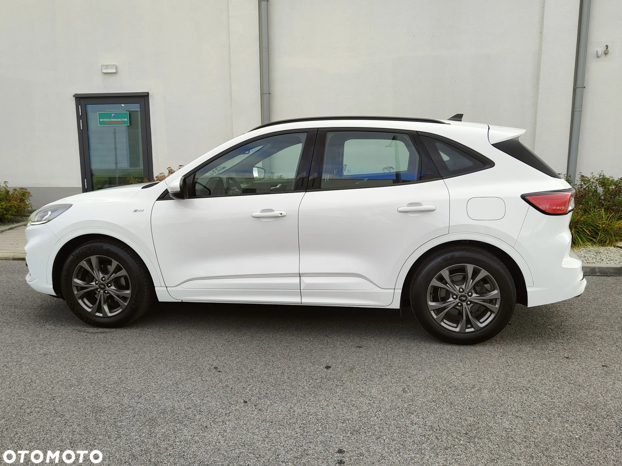 Ford Kuga 1.5 EcoBoost ST-LINE X - 7