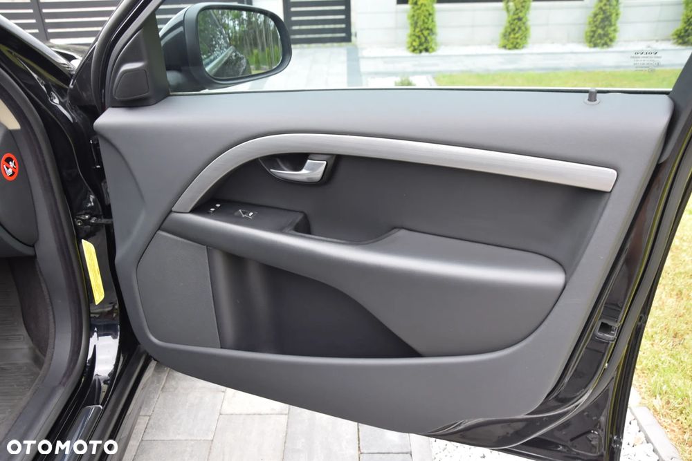 Volvo S80 2.5T Momentum - 29