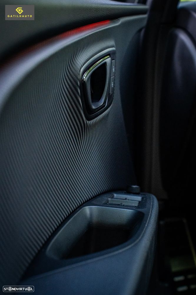 SEAT Leon ST 2.0 TSI S&S 4Drive DSG Cupra 300 Edition Carbon - 29