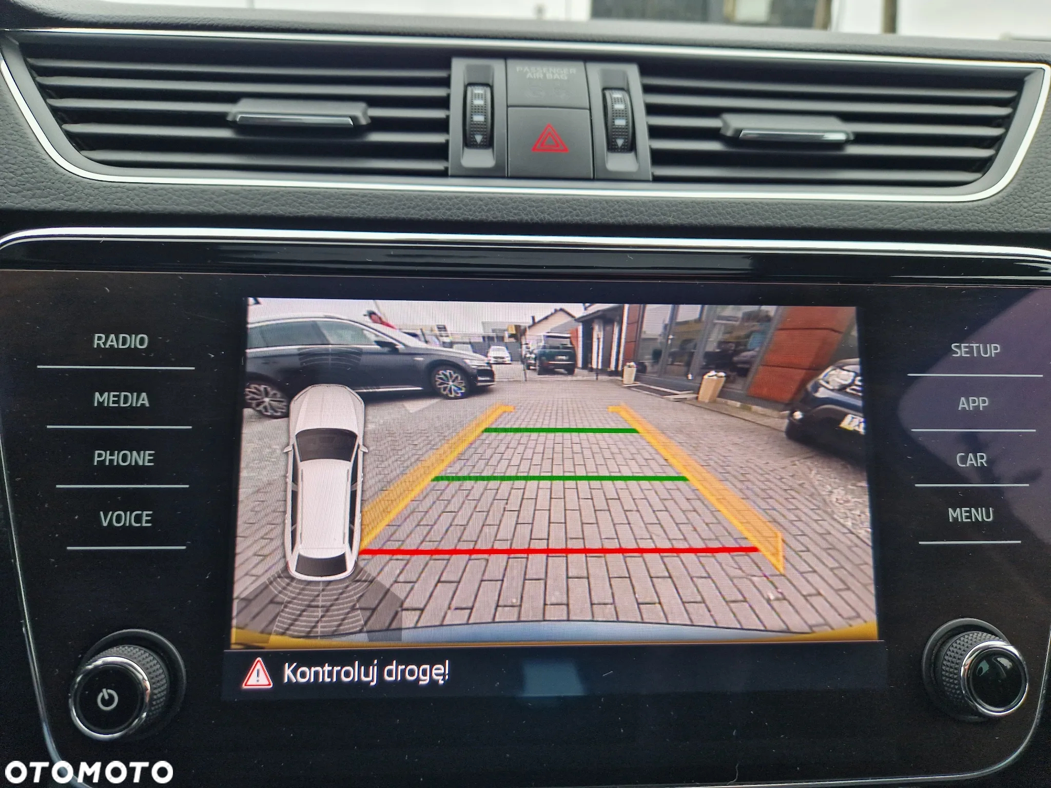 Skoda Superb 2.0 TDI SCR 4x4 Scout DSG - 32