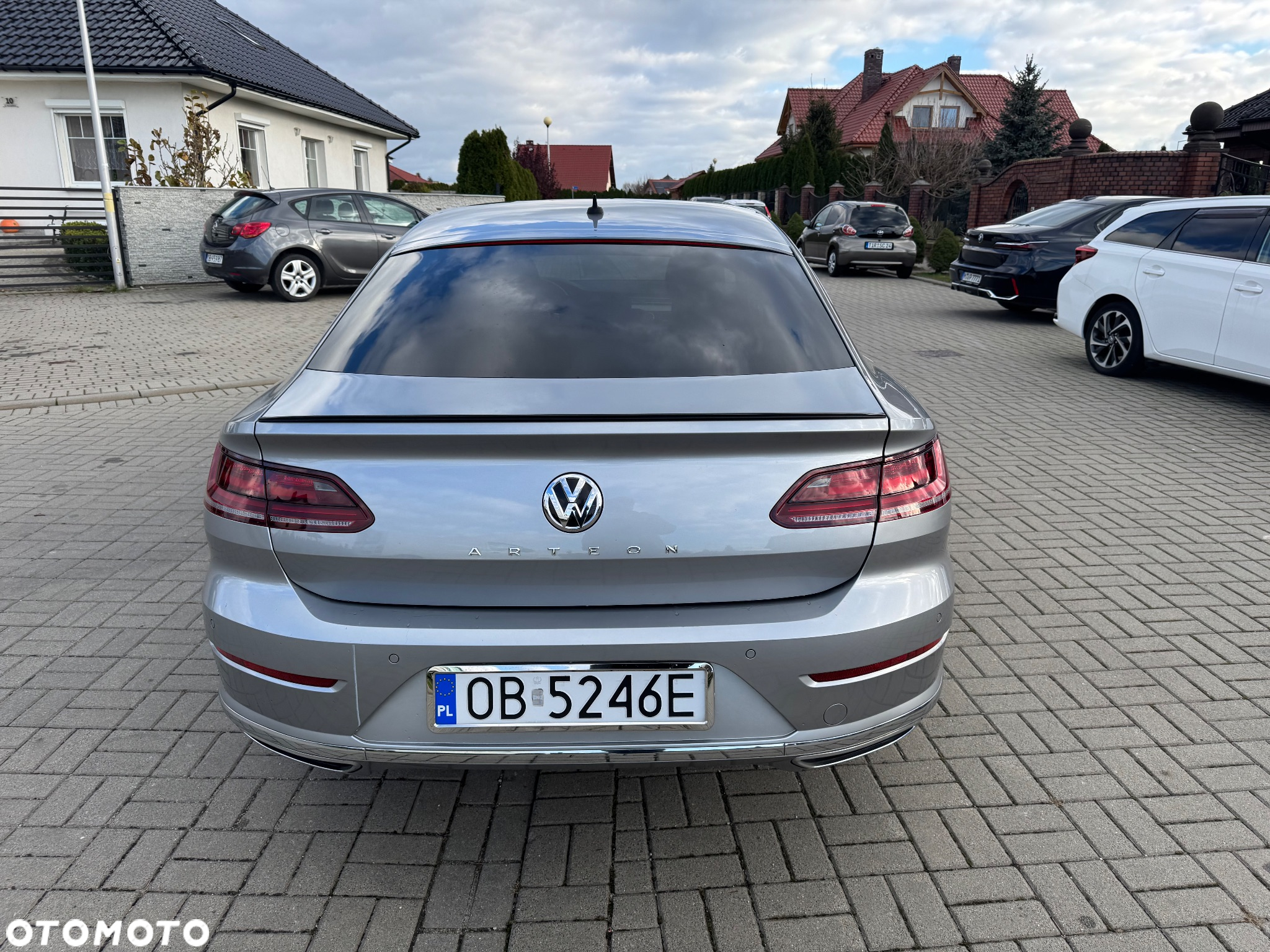 Volkswagen Arteon 2.0 TDI SCR R-Line DSG - 12