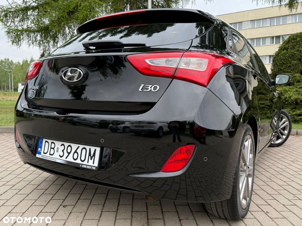 Hyundai i30 blue 1.6 GDI Passion - 24