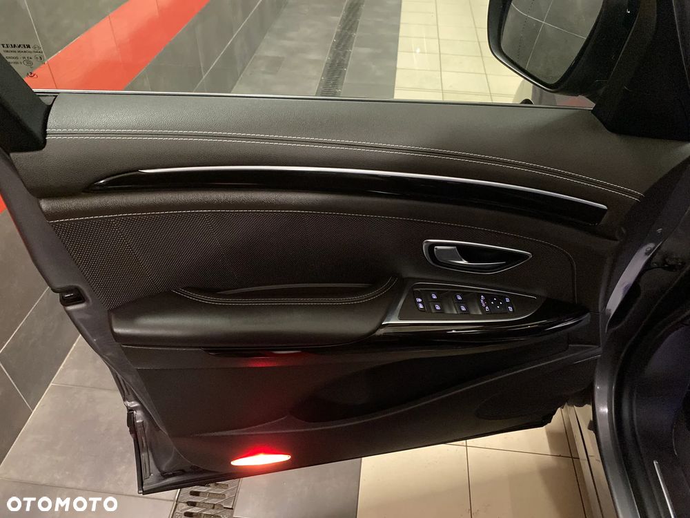 Renault Espace 1.6 dCi Energy Initiale Paris EDC 7os - 28