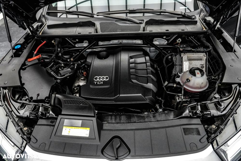 Audi Q5 2.0 40 TDI quattro S tronic Design - 28