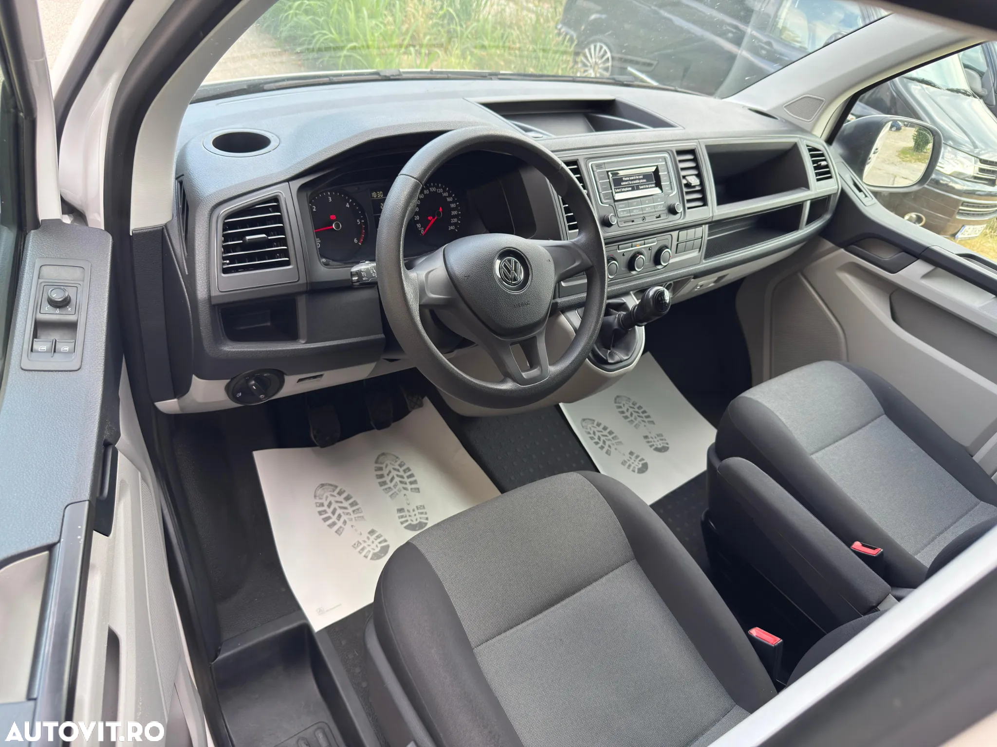 Volkswagen TRANSPORTER T6 - 8
