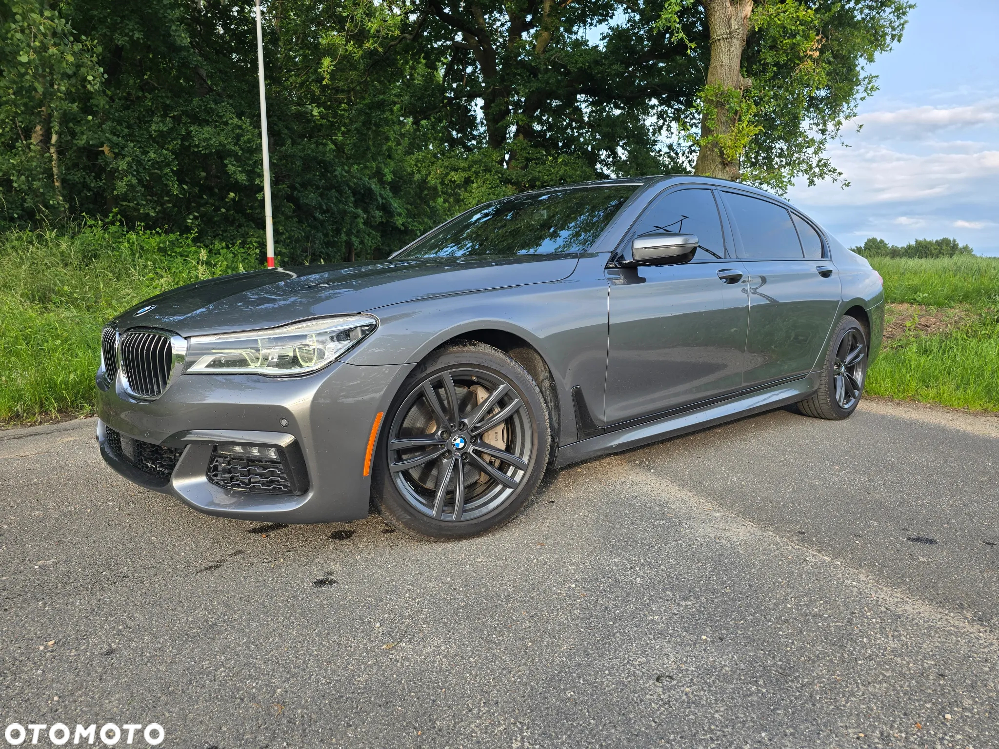 BMW Seria 7 750Li xDrive - 6