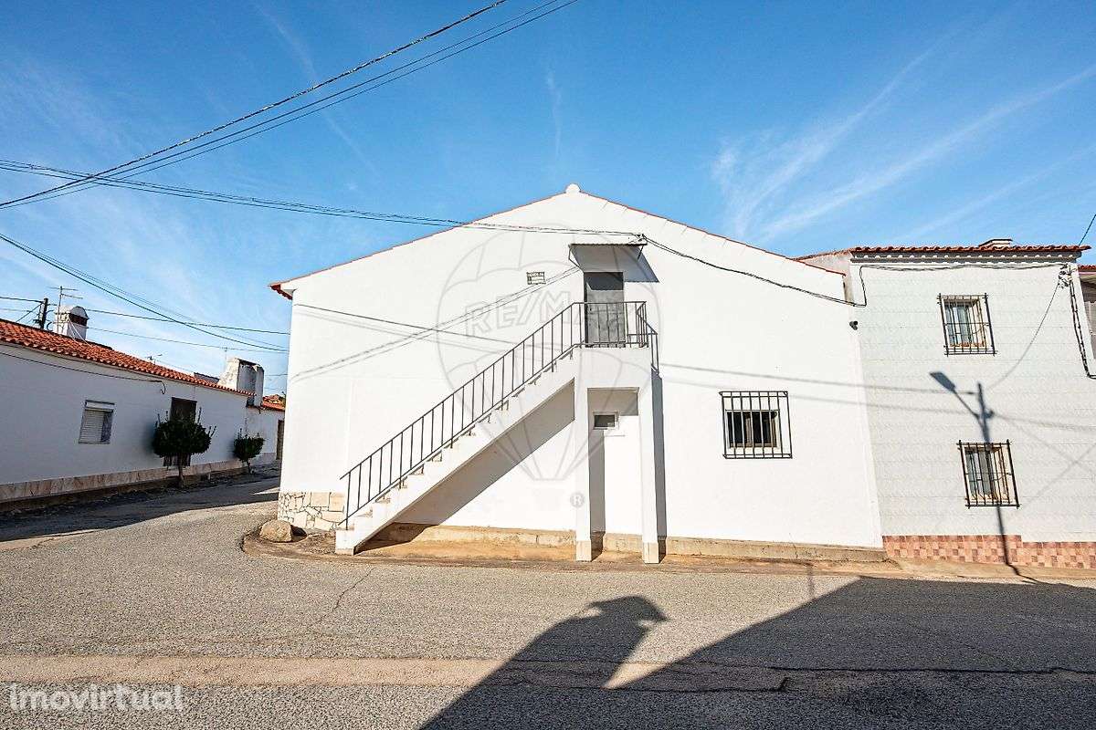 Moradia T2 para venda - Grande imagem: 2/39