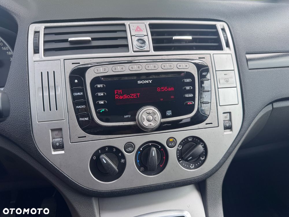 Ford Kuga - 19