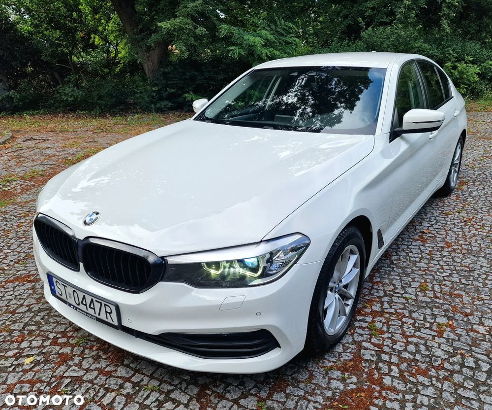 BMW Seria 5 520d Luxury Line - 12