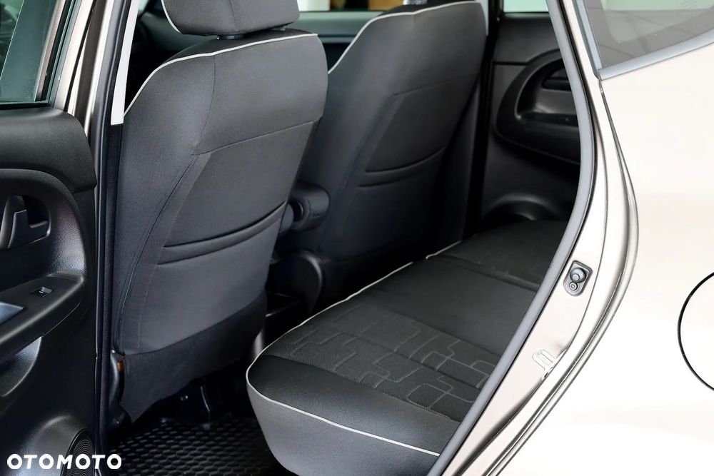 Kia Venga - 8