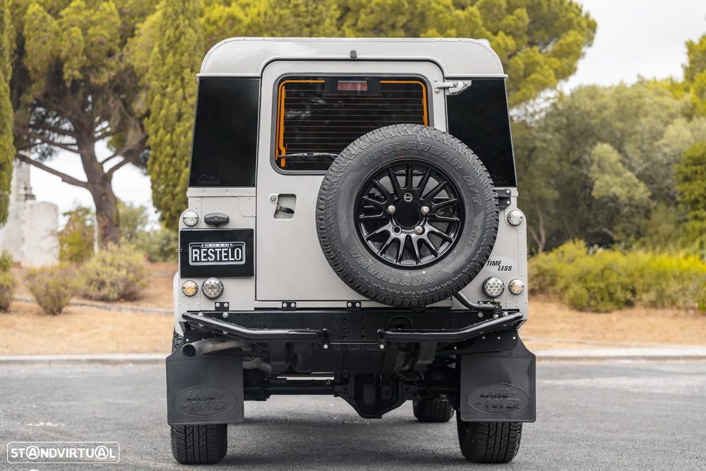 Land Rover Defender 110 2.5 TD5 Metal Top - 4