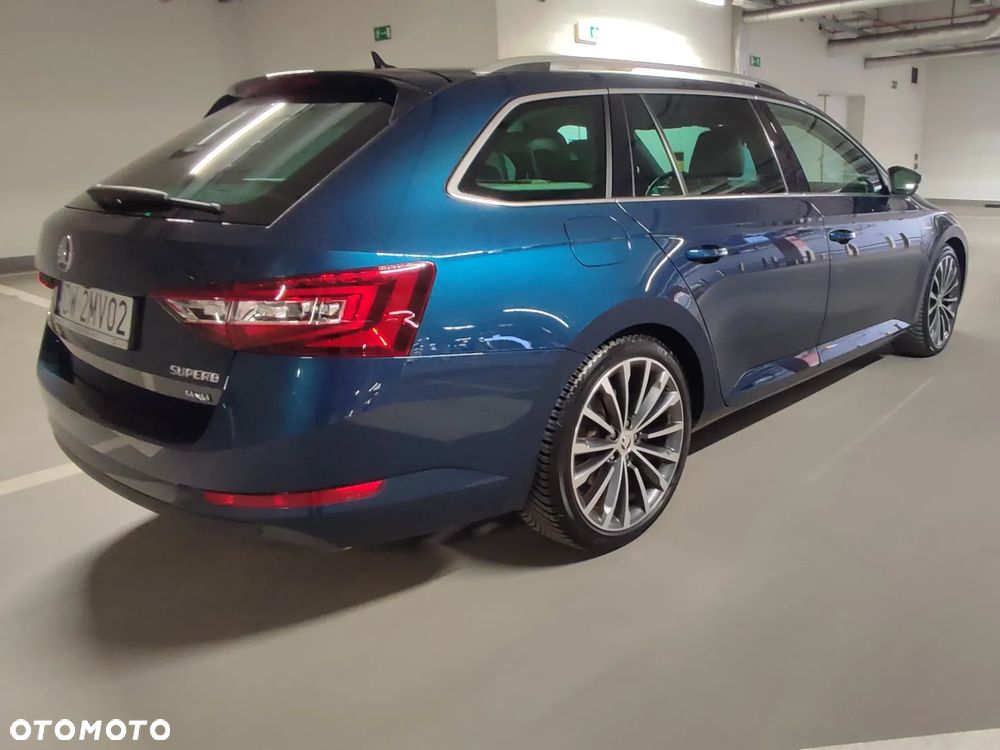 Skoda Superb 2.0 TDI 4x4 L&K DSG - 6