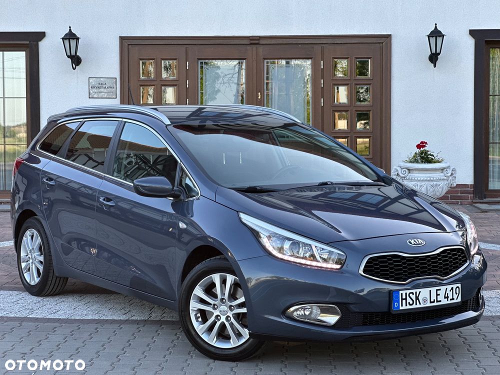 Kia Ceed 1.4 CVVT Dream-Team Edition - 9