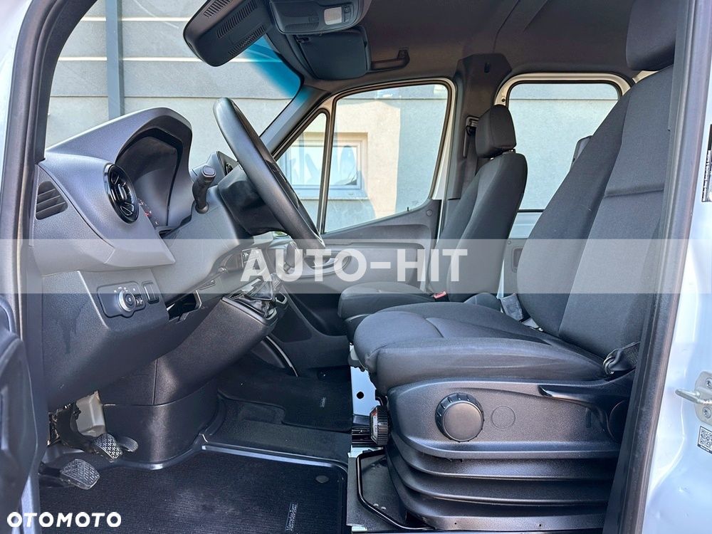 Mercedes-Benz Sprinter - 7