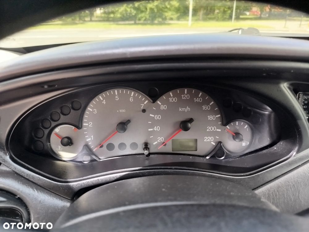 Ford Focus - 11