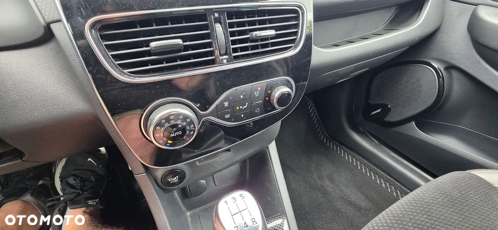 Renault Clio (Energy) dCi 90 Bose Edition - 17