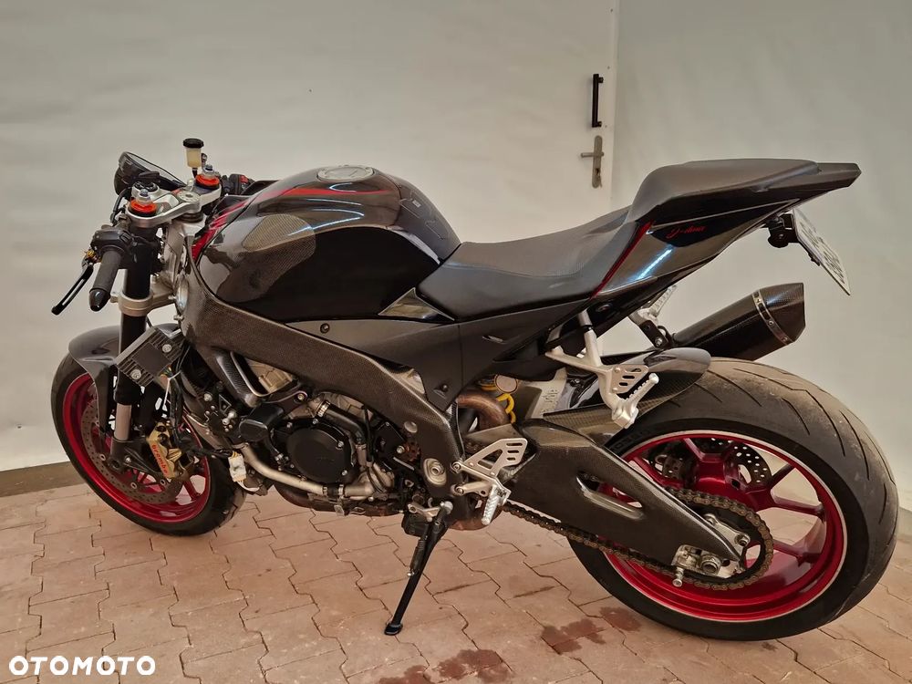 Aprilia RSV - 9