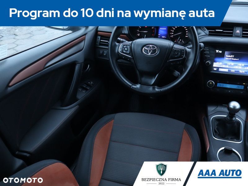 Toyota Avensis - 9