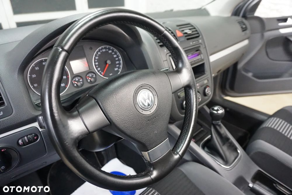 Volkswagen Golf 1.6 Tour - 19
