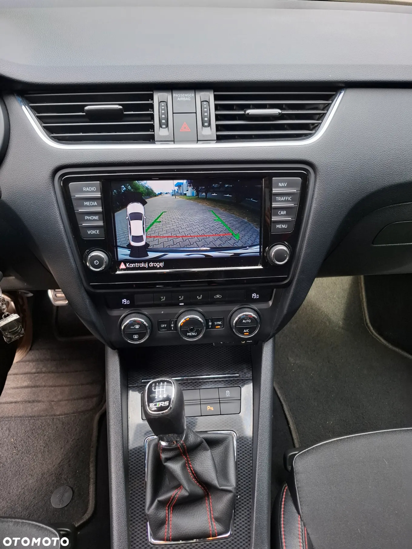 Skoda Octavia 2.0 TSI RS - 10