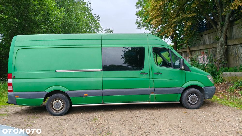 Mercedes-Benz Sprinter - 4