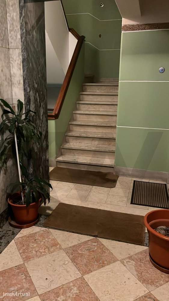 Apartamento T2 com Cozinha Equipada, Varandas e Excelente Luminosidade - Grande imagem: 4/4