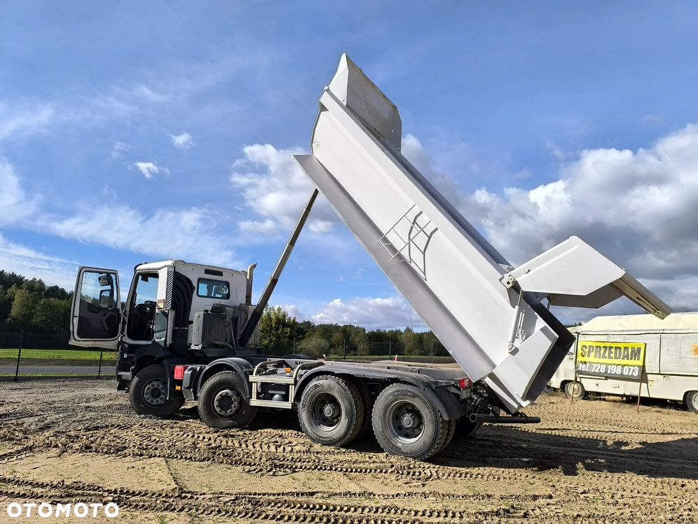 Renault C480 - 21