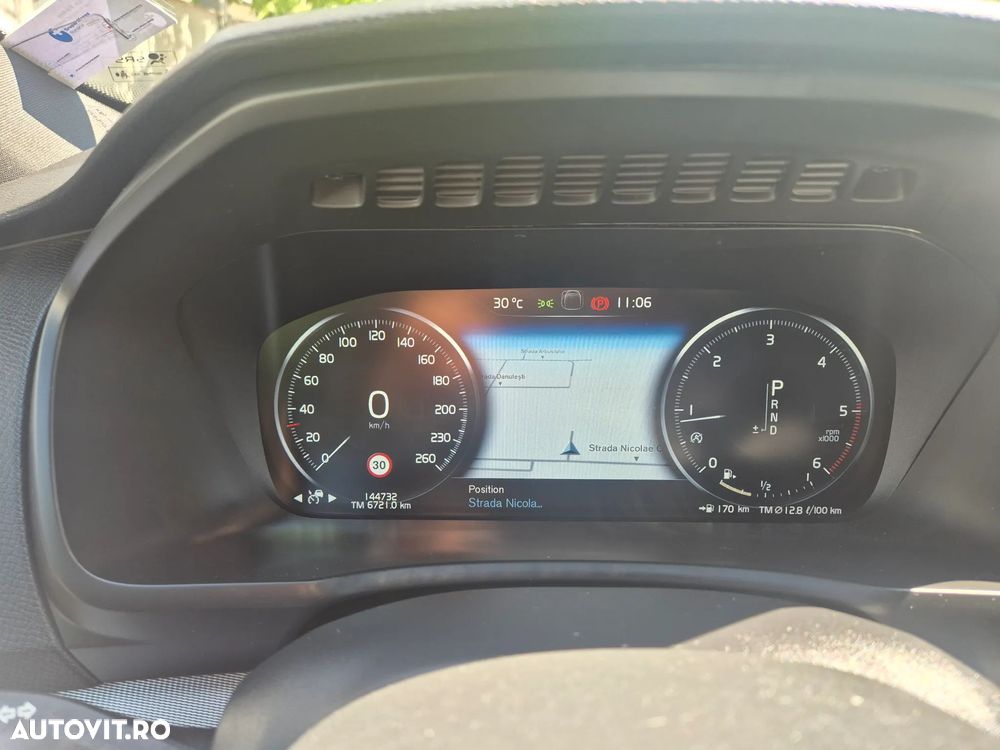 Volvo XC 90 D5 AWD R-Design - 2