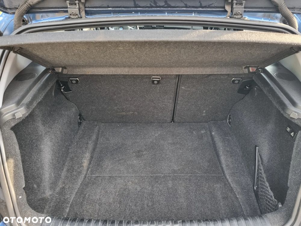 BMW Seria 1 116i - 24