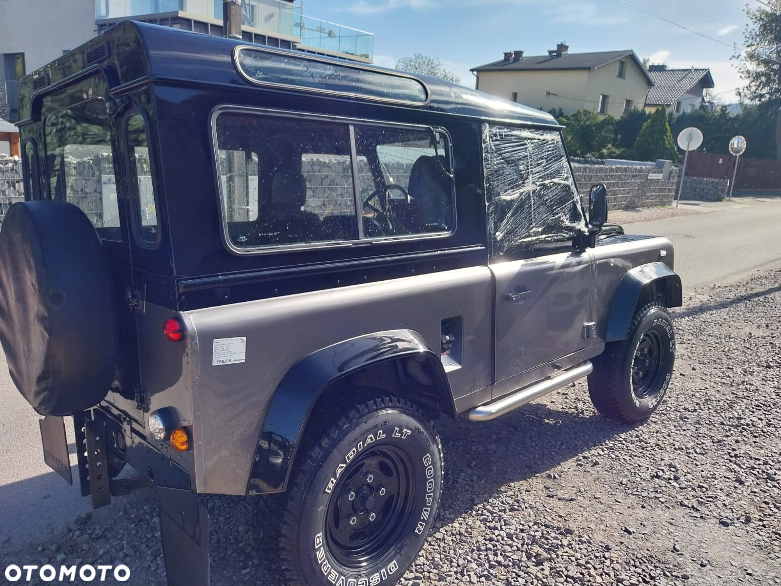 Land Rover Defender - 9