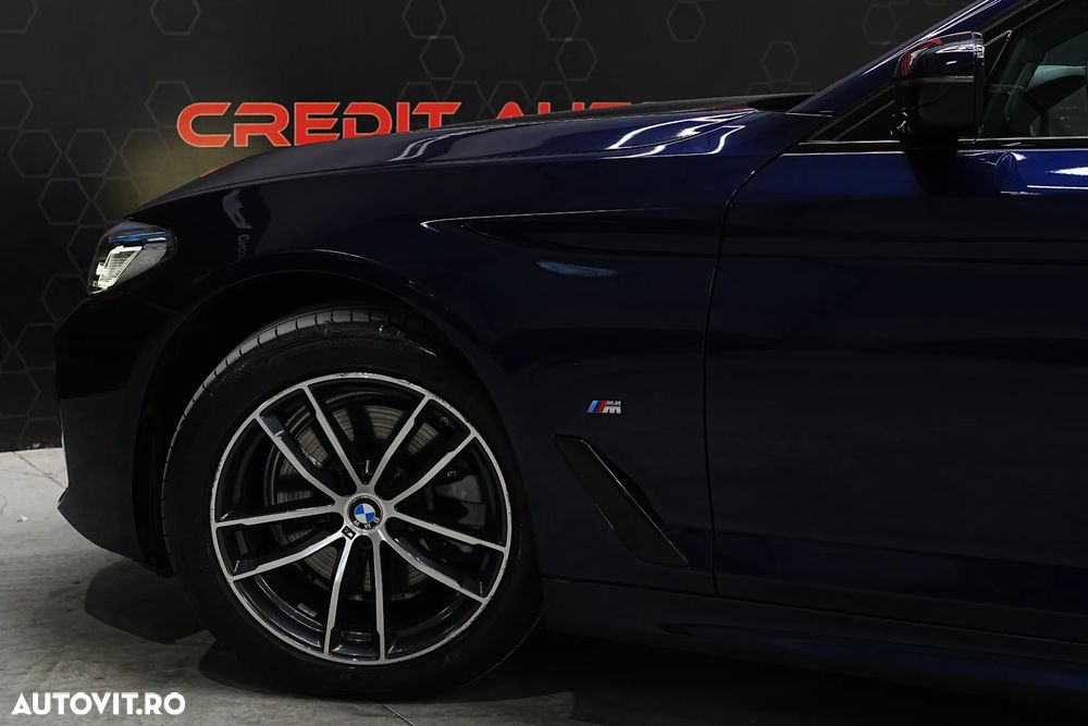 BMW Seria 5 520i AT - 29