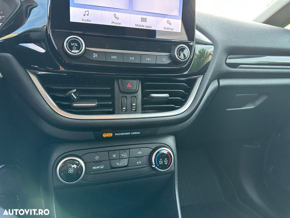 Ford Fiesta 1.1 Trend Connected - 9