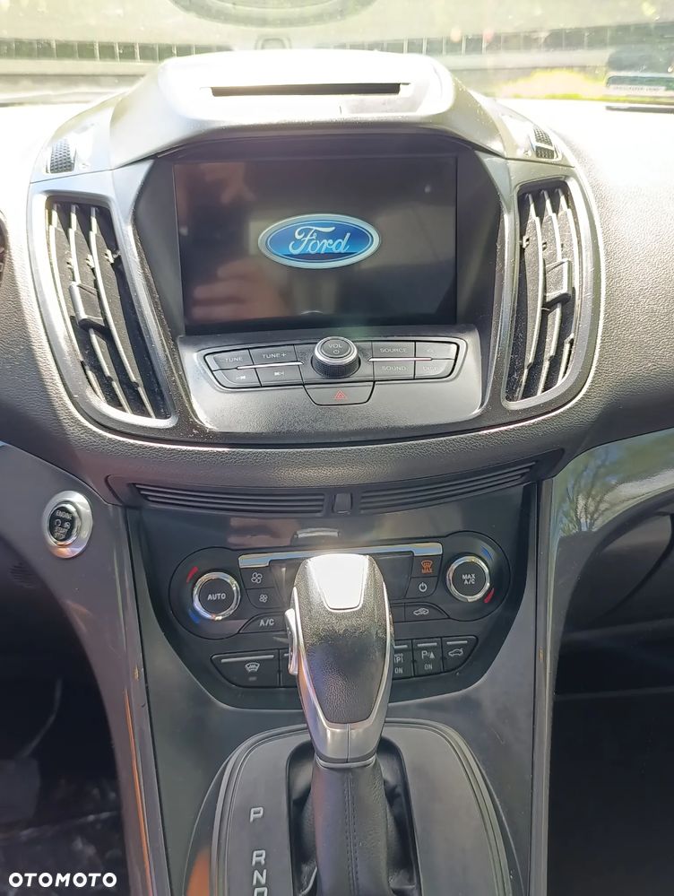 Ford Kuga 2.0 TDCi 4x4 Titanium - 12
