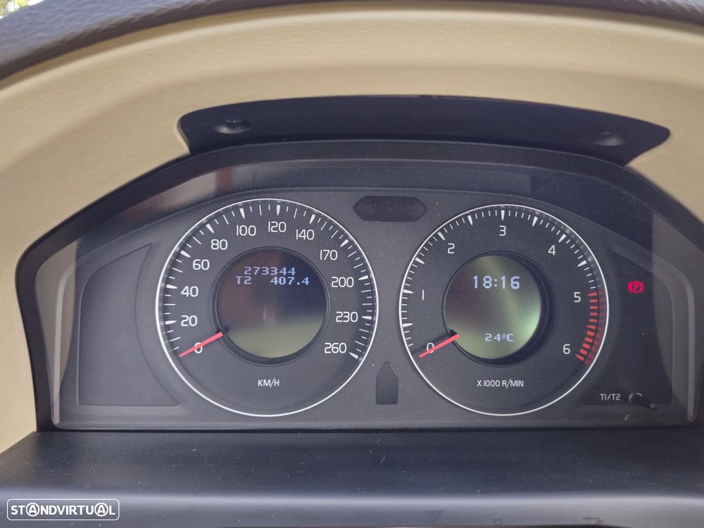 Volvo V70 2.0 D Momentum - 23