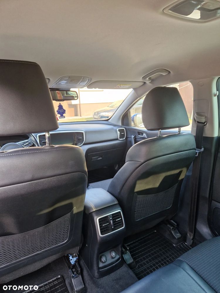 Kia Sportage 1.6 GDI Black Edition 2WD - 13