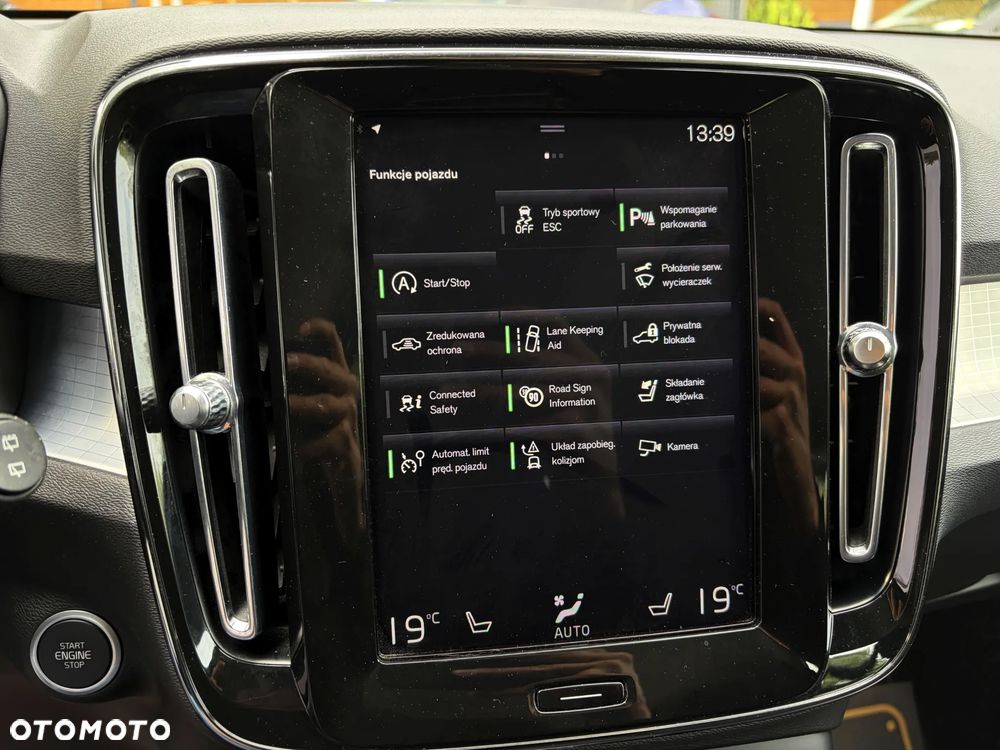 Volvo XC 40 D3 Momentum Pro - 28