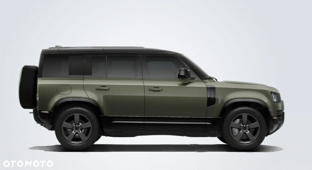 Land Rover Defender - 2