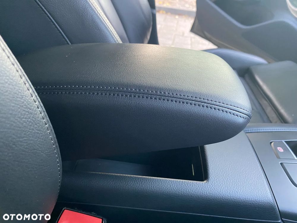 Audi A3 2.0 TDI S line Sportpaket - 40