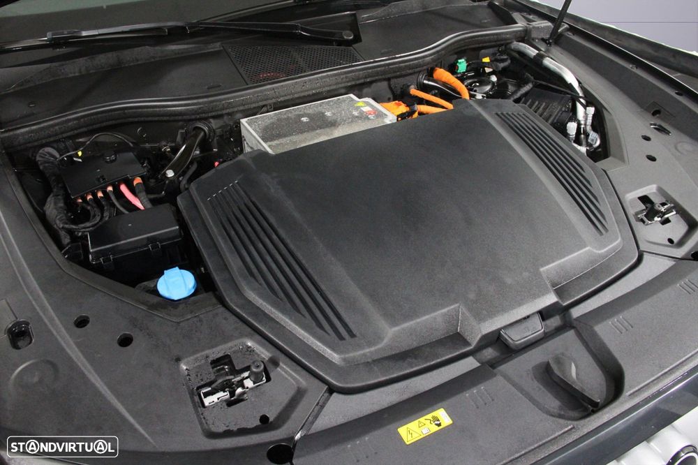 Audi Q8 e-Tron Sportback 55 quattro Advanced - 16