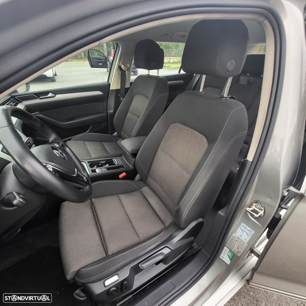 VW Passat Variant 1.6 TDI BlueMotion - 28