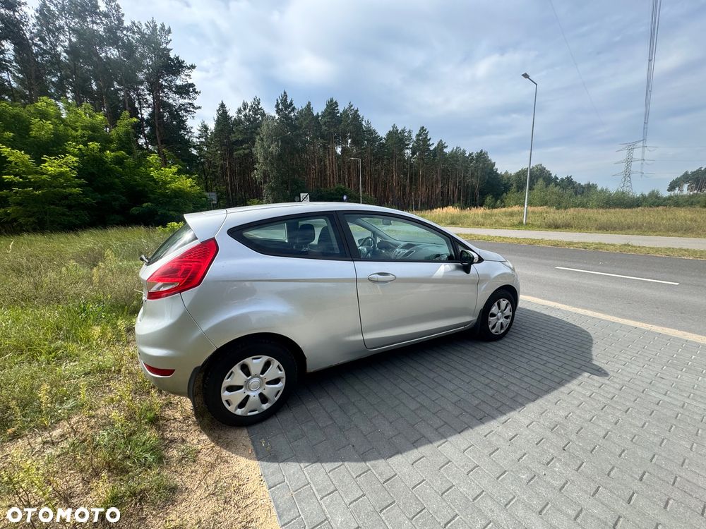 Ford Fiesta - 8
