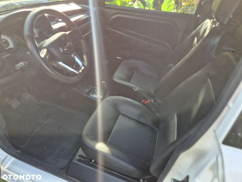 Microcar DUE - 13
