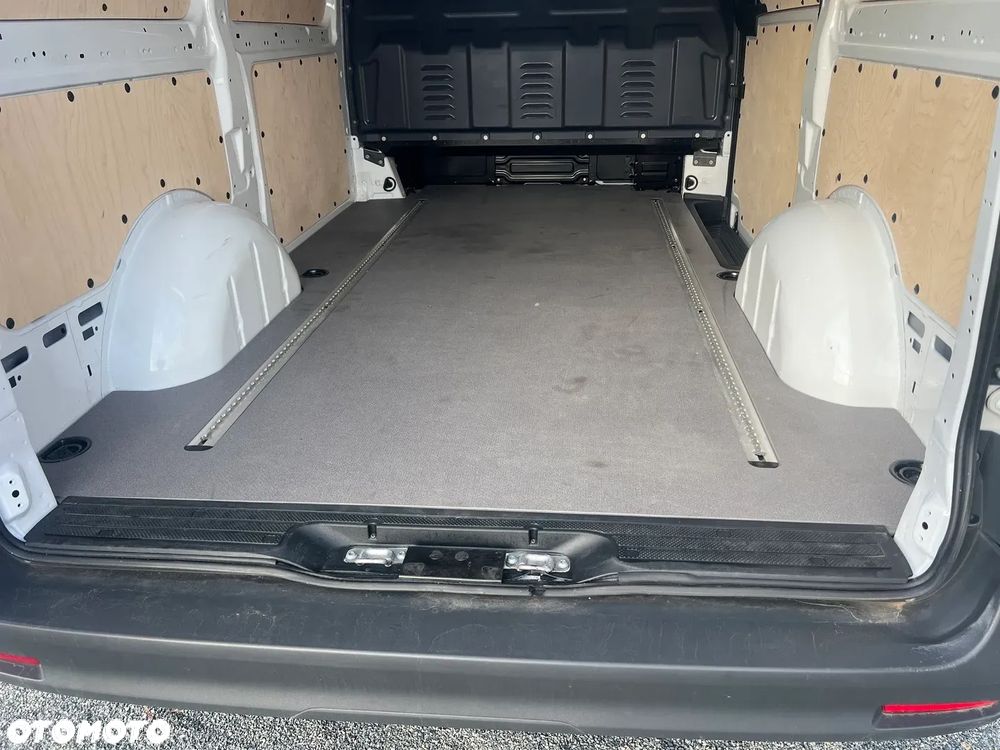 Mercedes-Benz Vito - 24