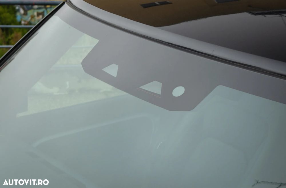 Land Rover Defender 110 3.0 D300 MHEV X-Dynamic SE - 11