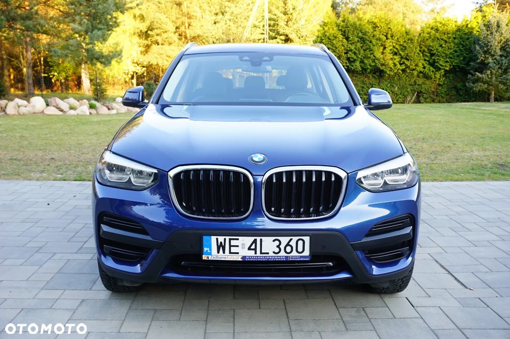 BMW X3 xDrive20i Advantage - 5