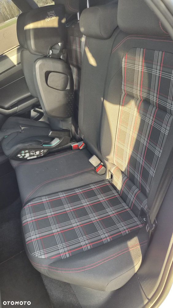 Volkswagen Polo 2.0 TSI OPF DSG GTI - 14