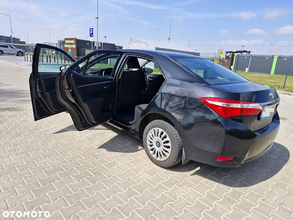 Toyota Corolla - 15